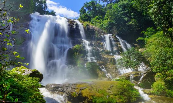 瓦基拉坦瀑布 Wachirathan Waterfall